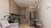 Rénovation appartement T3 à Simiane-Collongue, murs lissés, plafonds avec leds encastrés et nouvelle cuisine
